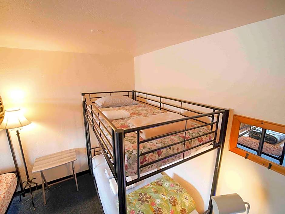 Ashland Commons Hostel