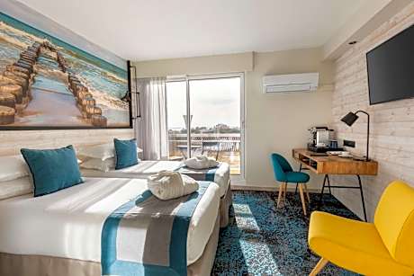 Comfort King Room with Mountain View