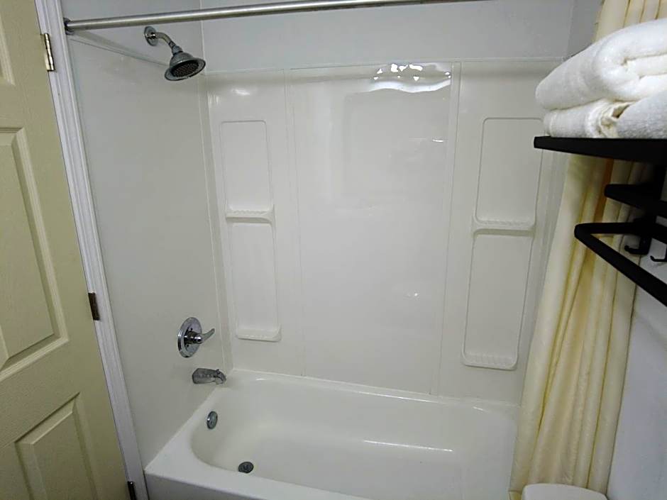 Americourt Hotel and Suites - Elizabethton