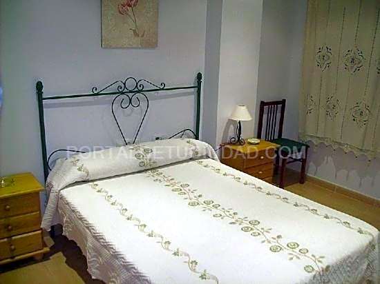 Foto 1 di 11 di 1 Double Bed or 2 Beds