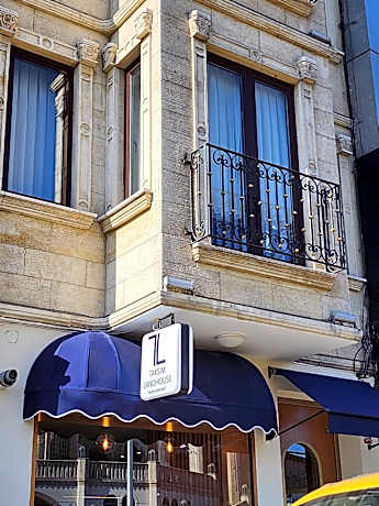 Taksim Landhouse