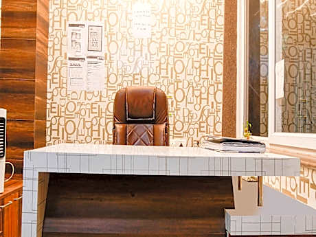 Super Collection O Hotel Day & Night