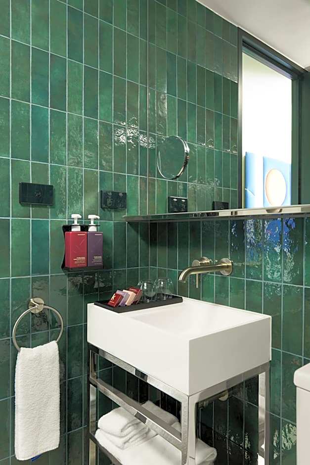 Quincy Hotel Melbourne