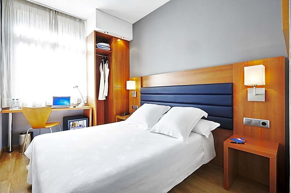 Barcelona Century Hotel