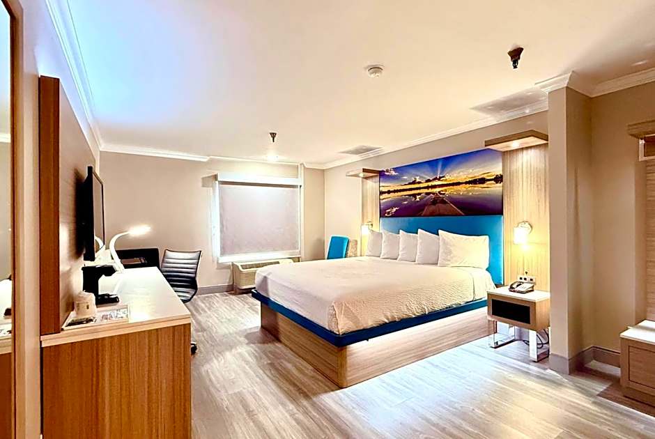 Days Inn by Wyndham Los Angeles LAX/ Redondo & Manhattan Beach