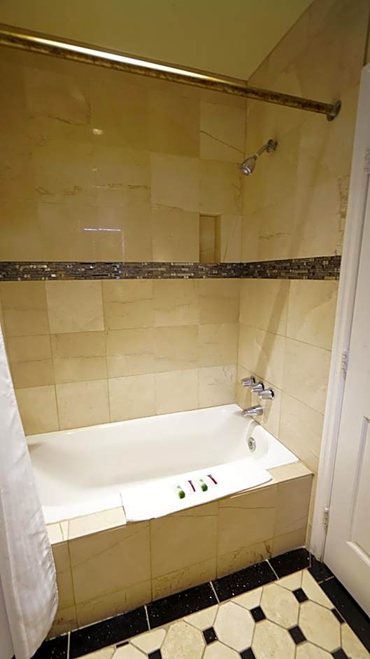 Trylon Hotel - Hollywood