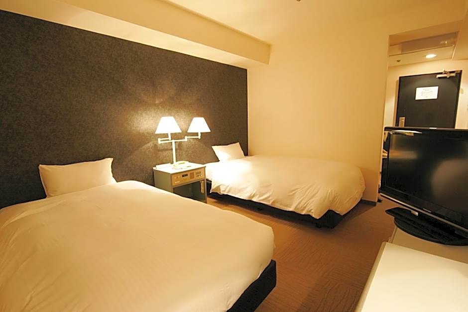 Green Rich Hotel Nishitetsu Ohashi Ekimae