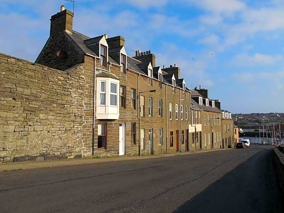 House by the Harbour - NC500 Route