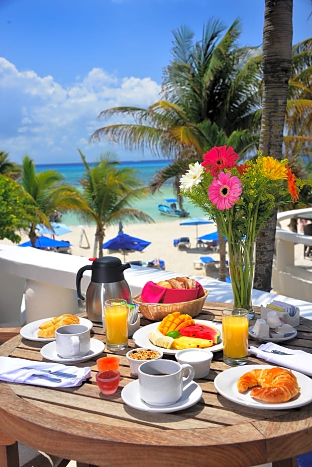 Playa Palms Beach Hotel