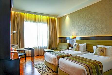 Deluxe Pool View Room - 2 Twin Beds - 15% off on session of Spa, 15% off on Laundry, 15% off F&B services