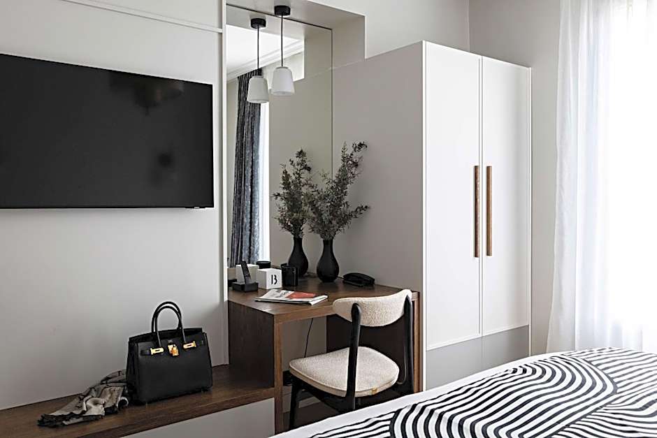 Best Western Premier The Blake Paris Gare Saint Lazare