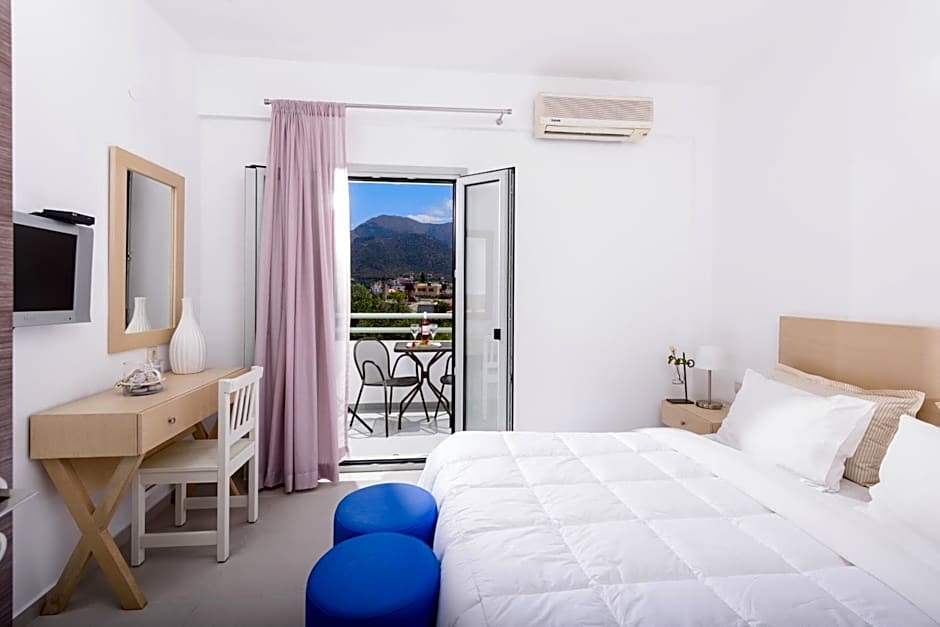 Angela Studios & Apartments