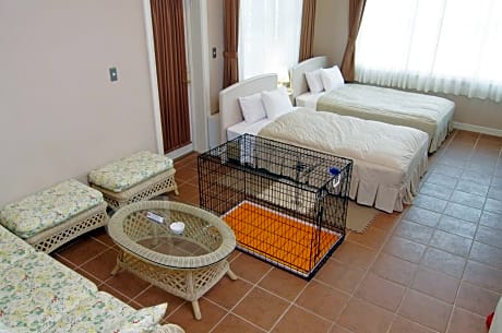 Family Room - Pet Friendly