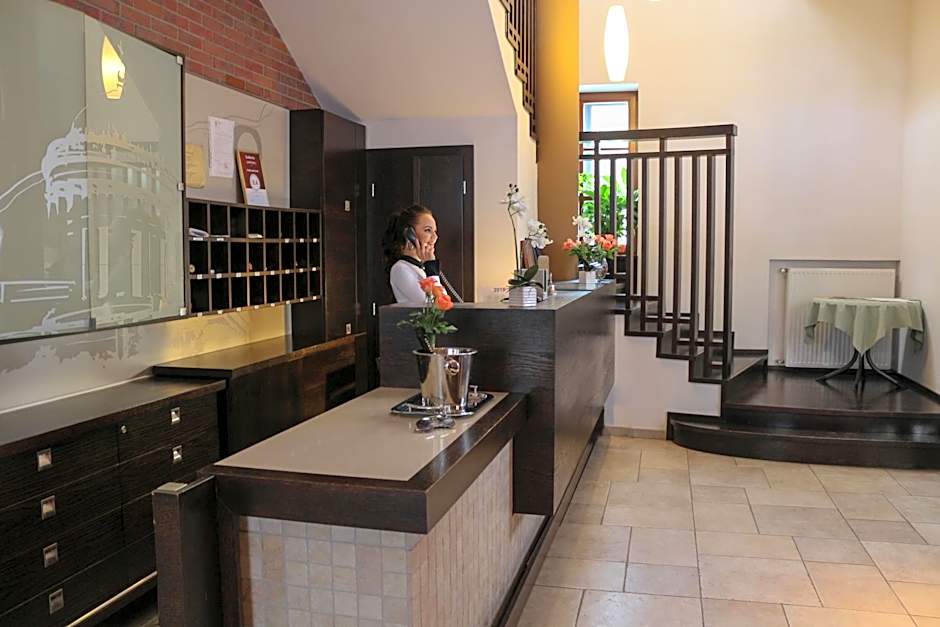 Bazilika alatt Panzió