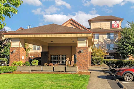 Best Western Plus Park Place Inn & Suites