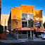 Metropolitan Inn & Suites