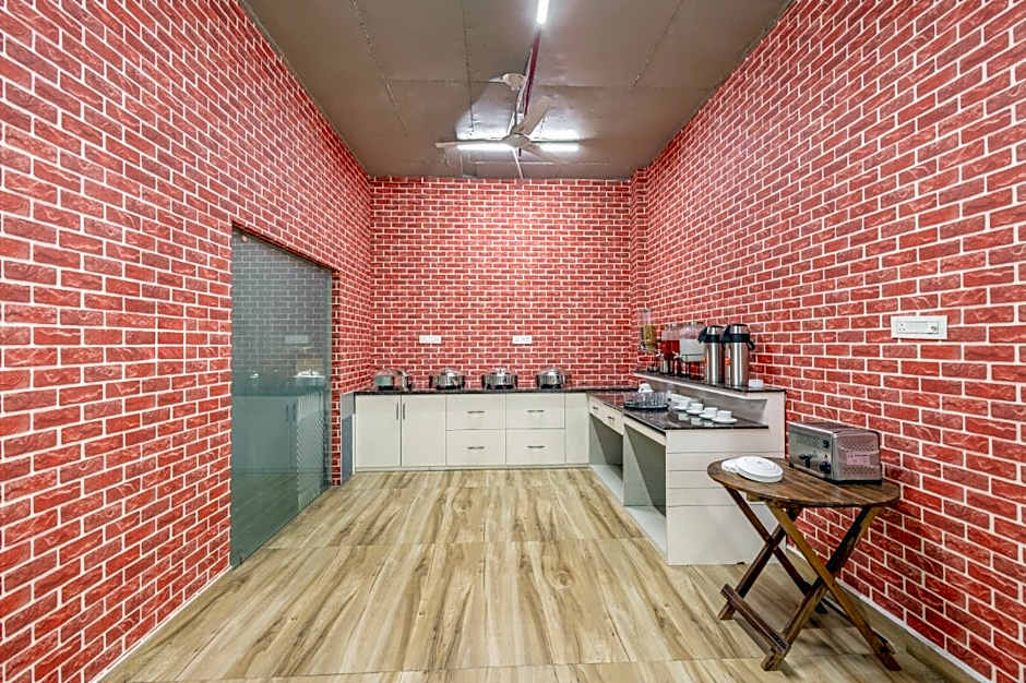 Wandr Hotel Medicity Gurugram, Near Medanta Hospital