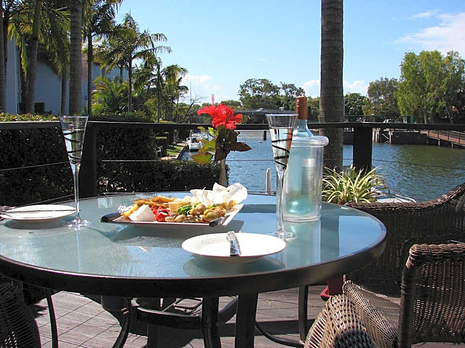 Portside Noosa Waters Hotel
