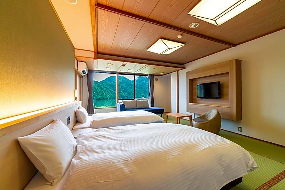 Ooedo Onsen Monogatari Premium Kinosaki