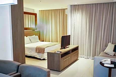 Superior Queen Room with Queen Bed and Balcony - Non-Smoking