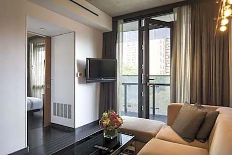 Allen Suite