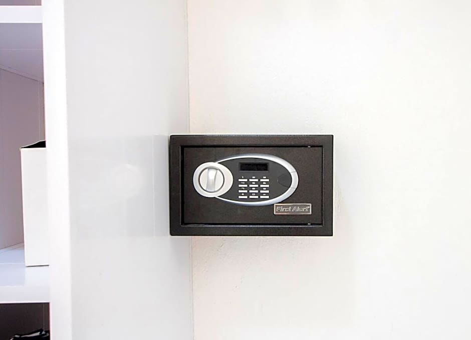 Marina Suites by Andiani Travel