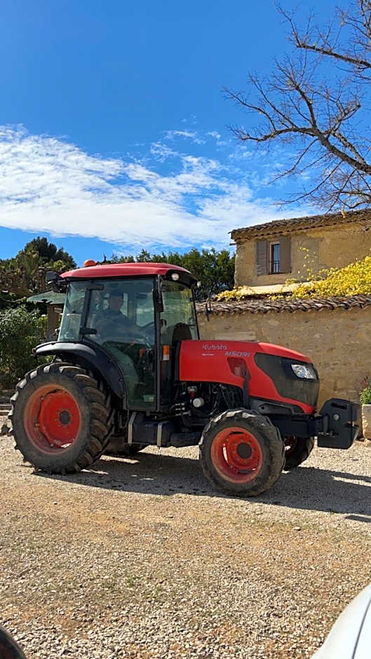 2 Locations insolites "vie en plein air" Bastide Bellugue maison d'hôtes reseau Bienvenue à la ferme à 3 mn de lourmarin