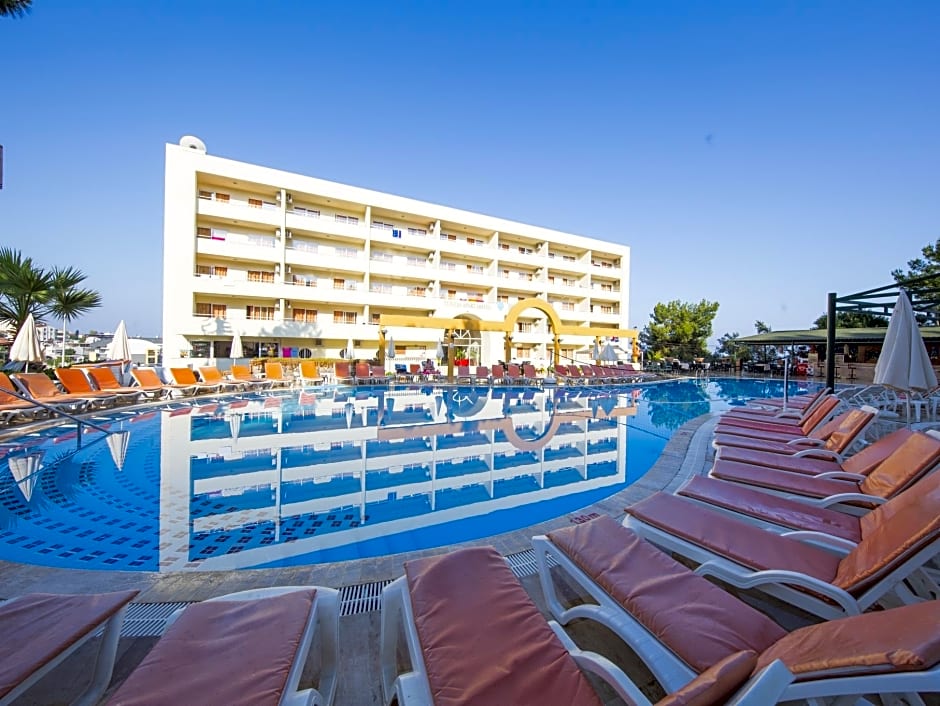 Tuntas Family Suites Kusadasi
