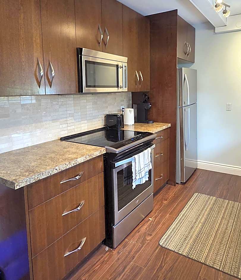 Oasis by the Bay Vacation Suites