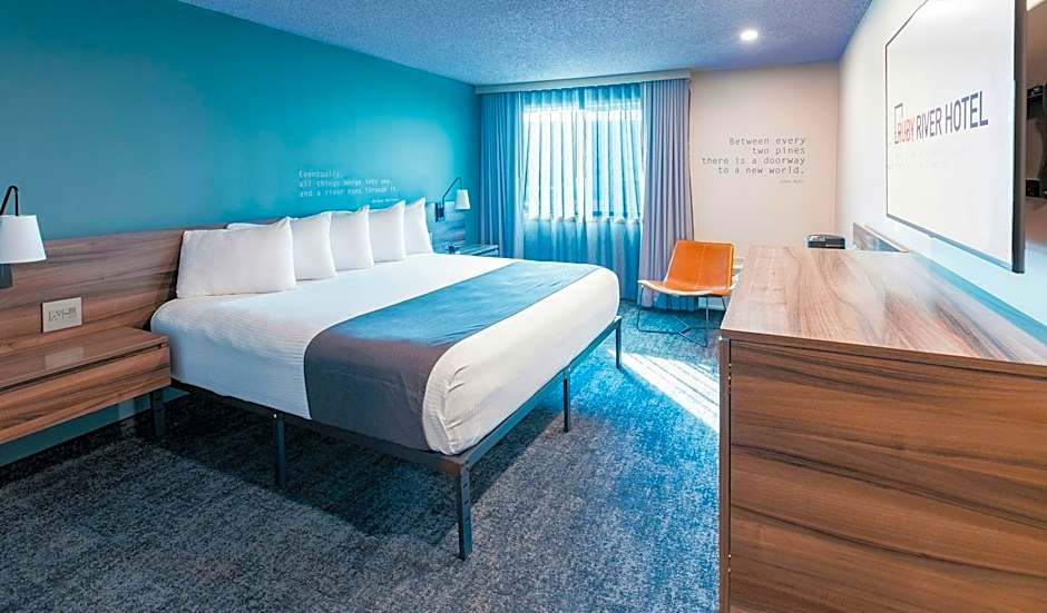 Photo 1 of 4 of 1 King Bed, Accessible