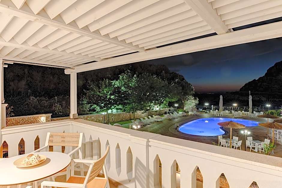 Anemolia Parga Suites