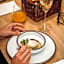 Kistücsök Food & Room