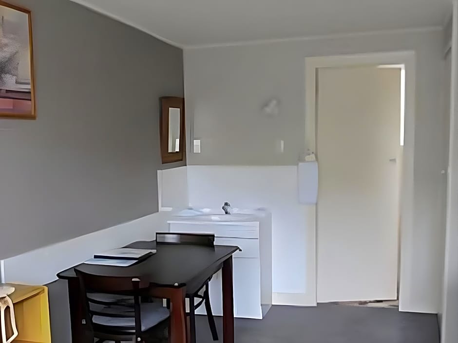 Merivale Court Motel