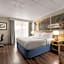 Days Hotel by Wyndham Allentown Airport / Lehigh Valley