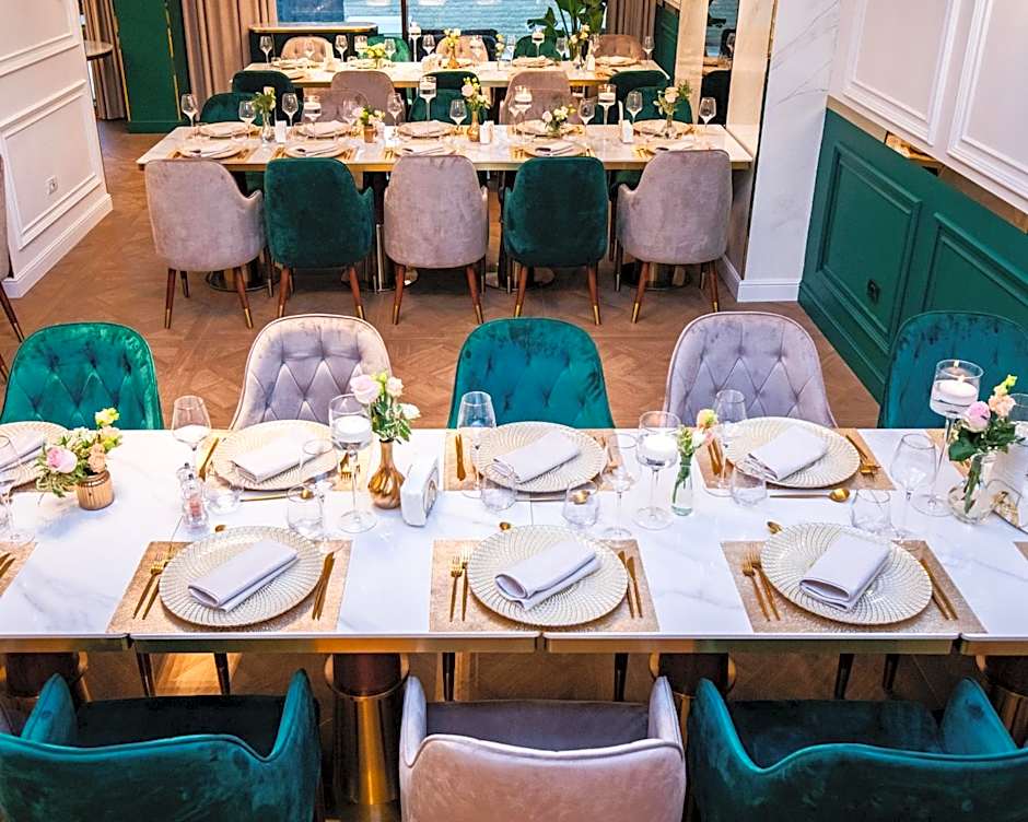 Hotel Foisorul cu Flori Leisure & SPA