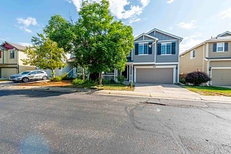 Spacious 4 bedroom 3.5 bathroom residential property