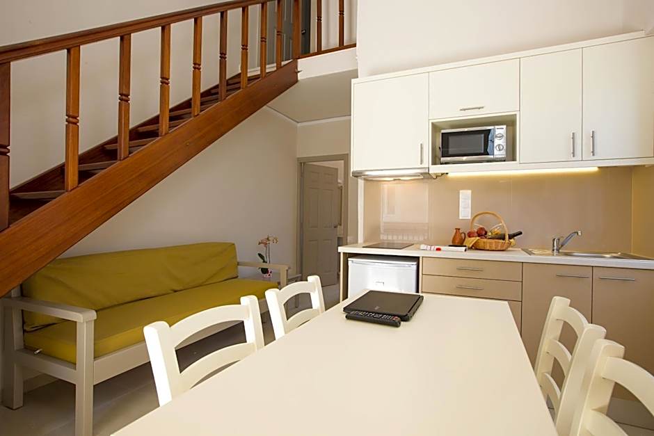 Trefon Hotel Apartments and Family Suites