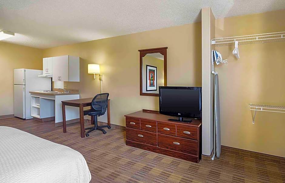 Extended Stay America Suites - Oklahoma City - NW Expressway