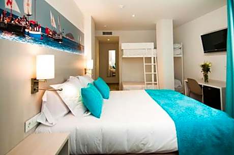 Triple Room (2 Adults + 1 Child)