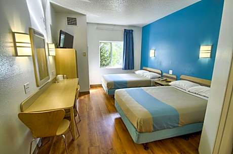 Quadruple Room - Disability Access - Non-Smoking