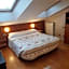 Aurelia Garden Gold B&B