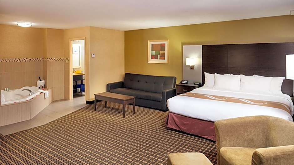 Quality Inn & Suites Windsor