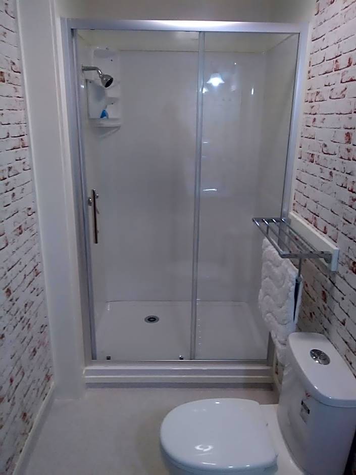 Te Aputa Lodge formerly La Casa Te Puru Lodge