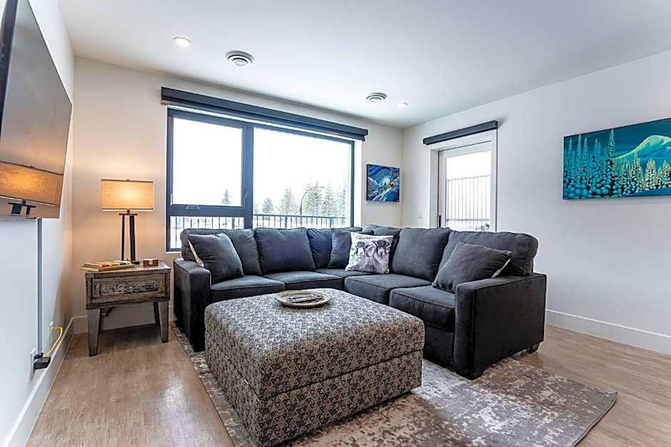 Switchback Suite by Revelstoke Vacations