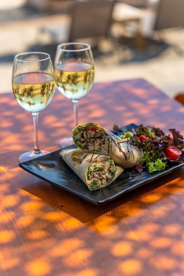 Mistrali Suites & Apartments