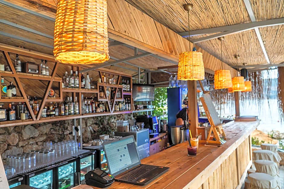 Z-Villas Beach Hotel