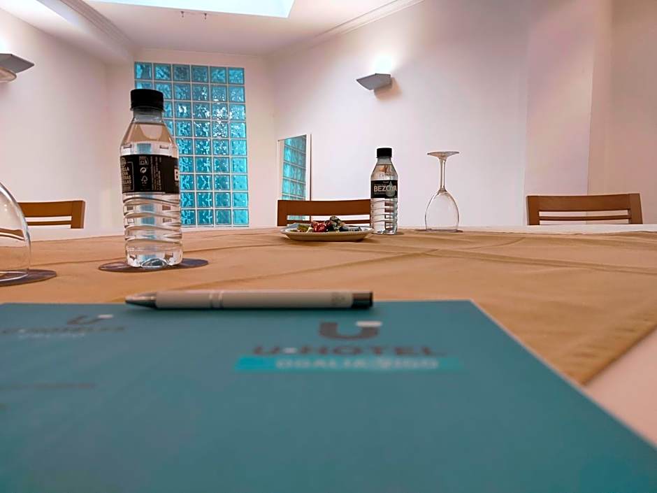 U Hotel Ogalia Vigo