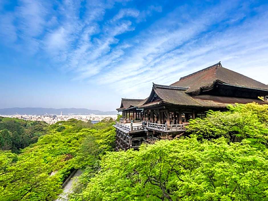 Moriyama Art Hotel
