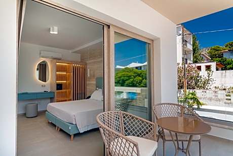 Deluxe Double Room with Sea View