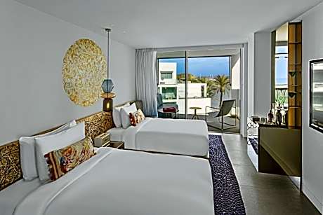 Fabulous Twin Room with Sea View and Balcony
